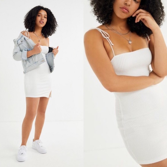 Forever 21 Dresses & Skirts - Forever 21 Tie Shoulder Ribbed Bodycon Dress M